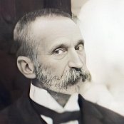 Zo svadobnej fotografie syna Gustáva v roku 1911, 61 dní pred smrťou.
